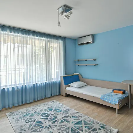 아파트 3br With Parking And Wifi 바르나
